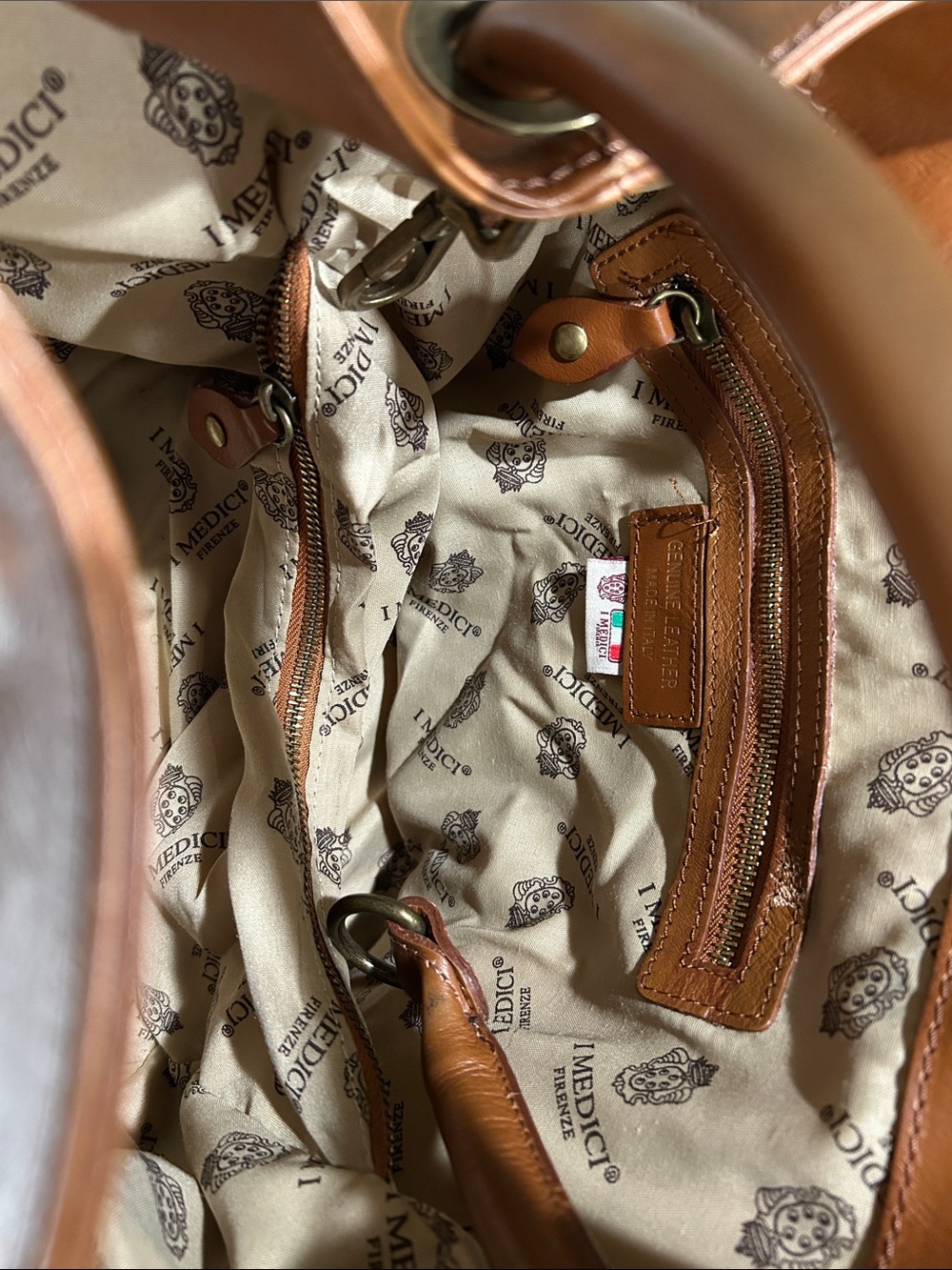 I Medici Classic Brown Leather Shoulder Hobo Bag - Picture 7 of 15